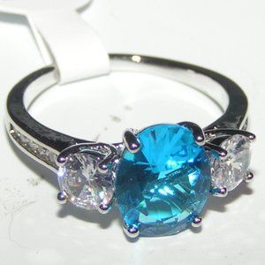 NWOT *9 London Blue and White Topaz Fashion Ring